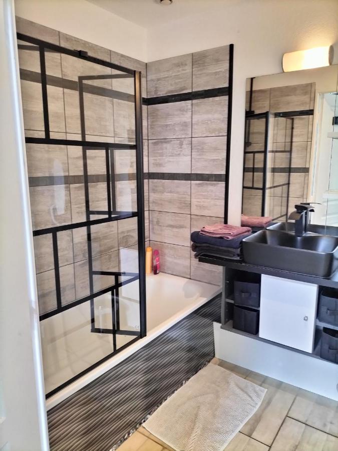 Maison Dans Une Residence De Vacances Gallargues-le-Montueux Esterno foto